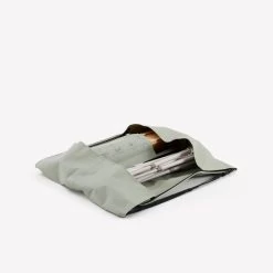 Quechua TABLE DE CAMPING COMPACTE 4/6 PERSONNES - PLATEAU BOIS - POCHE DE RANGEMENT -Robens Soldes table de camping compacte 46 personnes plateau bois poche de rangement 3